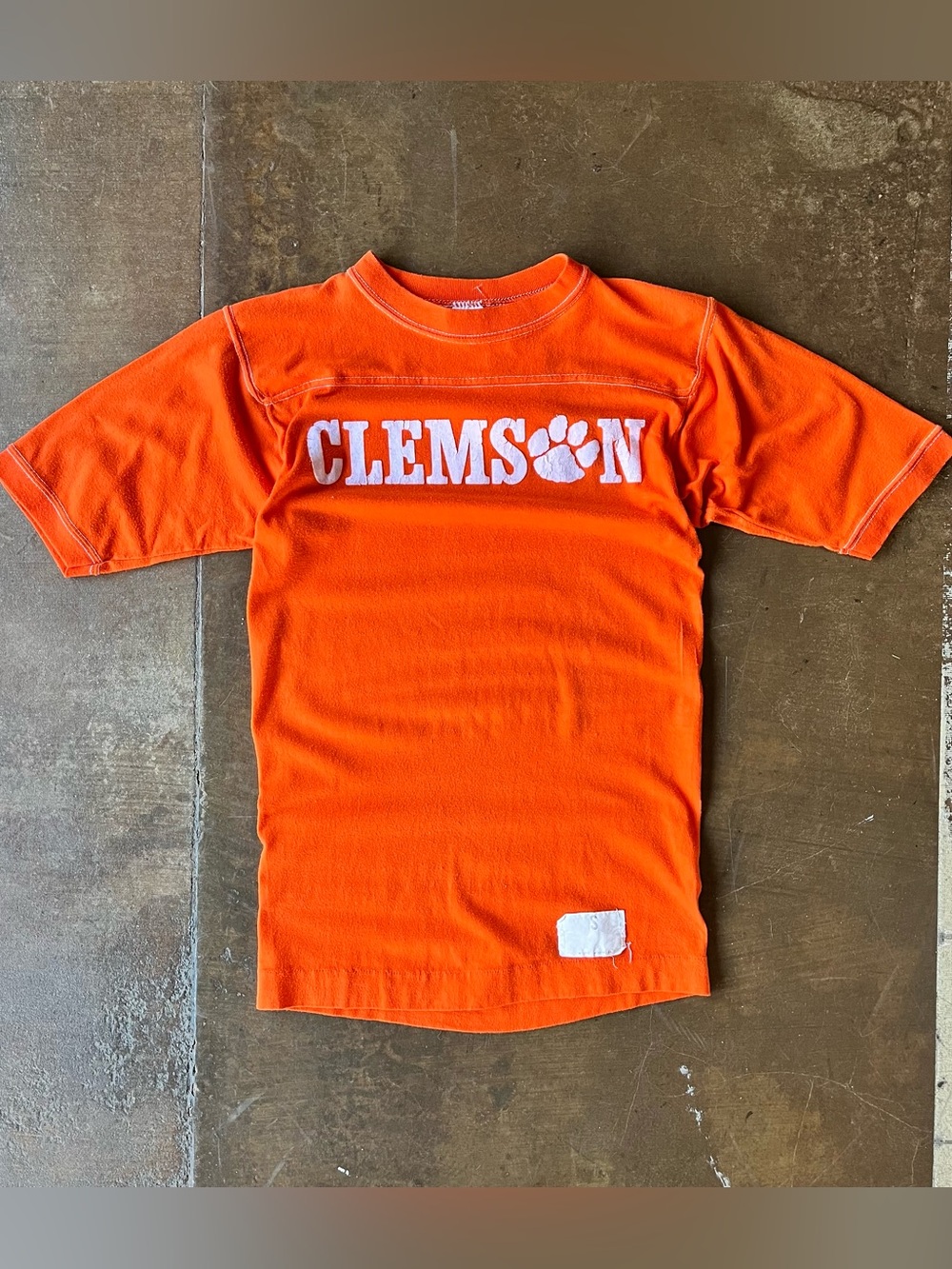 Vintage 1970s Clemson Tigers CU Raglan Cut Velour Logo Fitted T-Shirt Small S